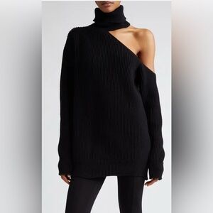 Nensi Dojaka Cutout Oversize Wool & Cashmere Rib
Turtleneck Sweater